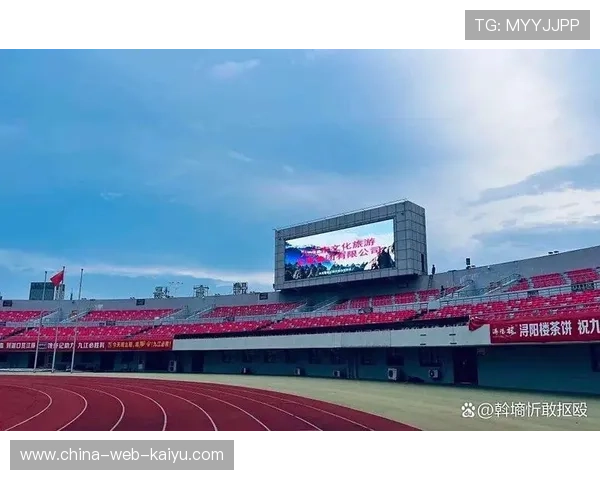 俱乐部升级球场灯光系统提升夜场观赛体验